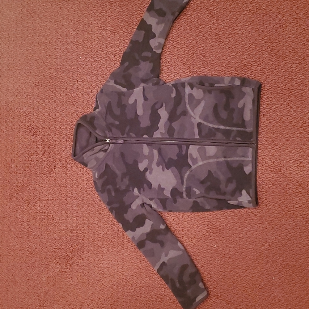 Uniqlo black gray camp fleece jacket